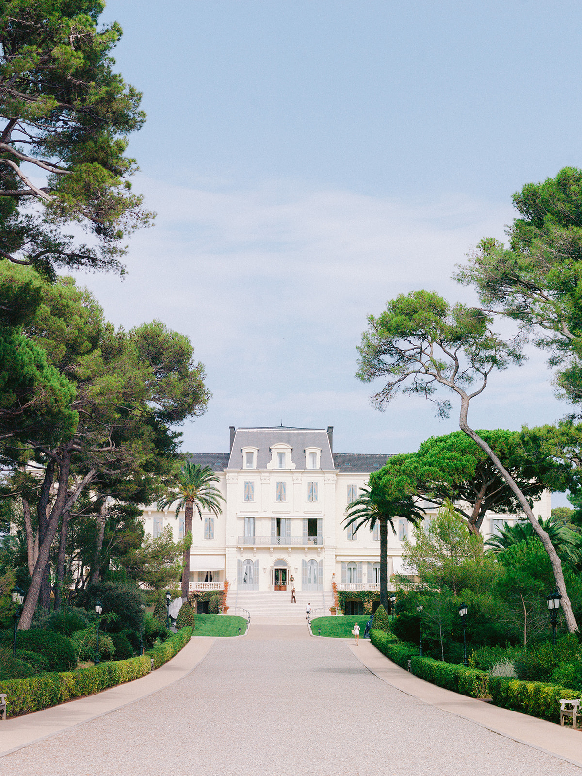 Grande Allée and Eden-Roc Pavilion at Hôtel du Cap-Eden-Roc