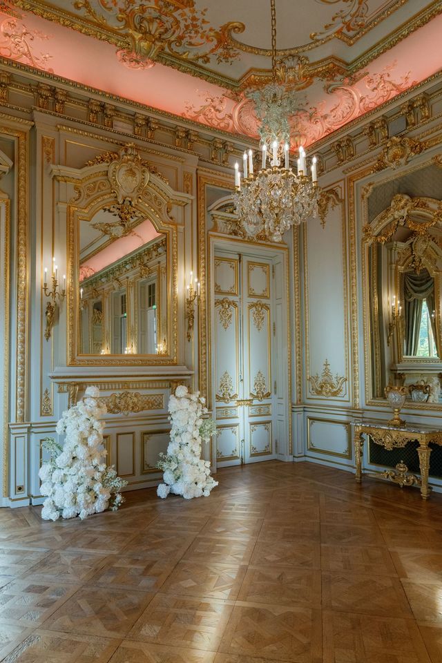 Historic reception salon at Shangri-La Paris prepared for the wedding dinner