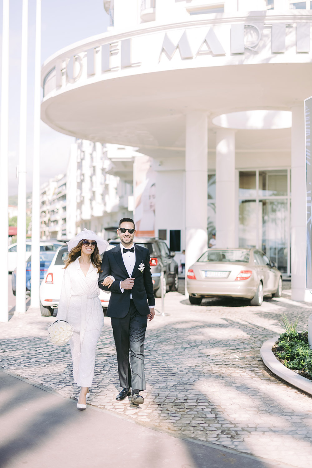 le couple sort pour la séance couple