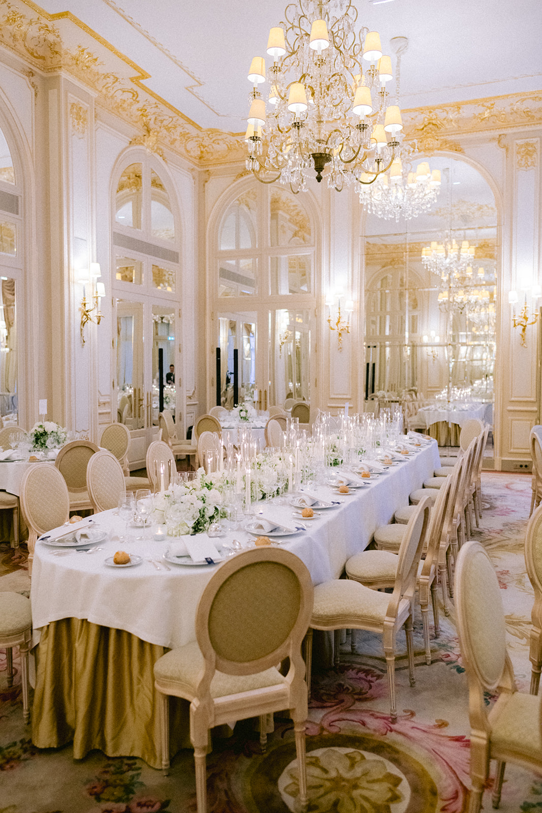 D&icirc;ner de mariage dans un salon de r&eacute;ception du Ritz Paris