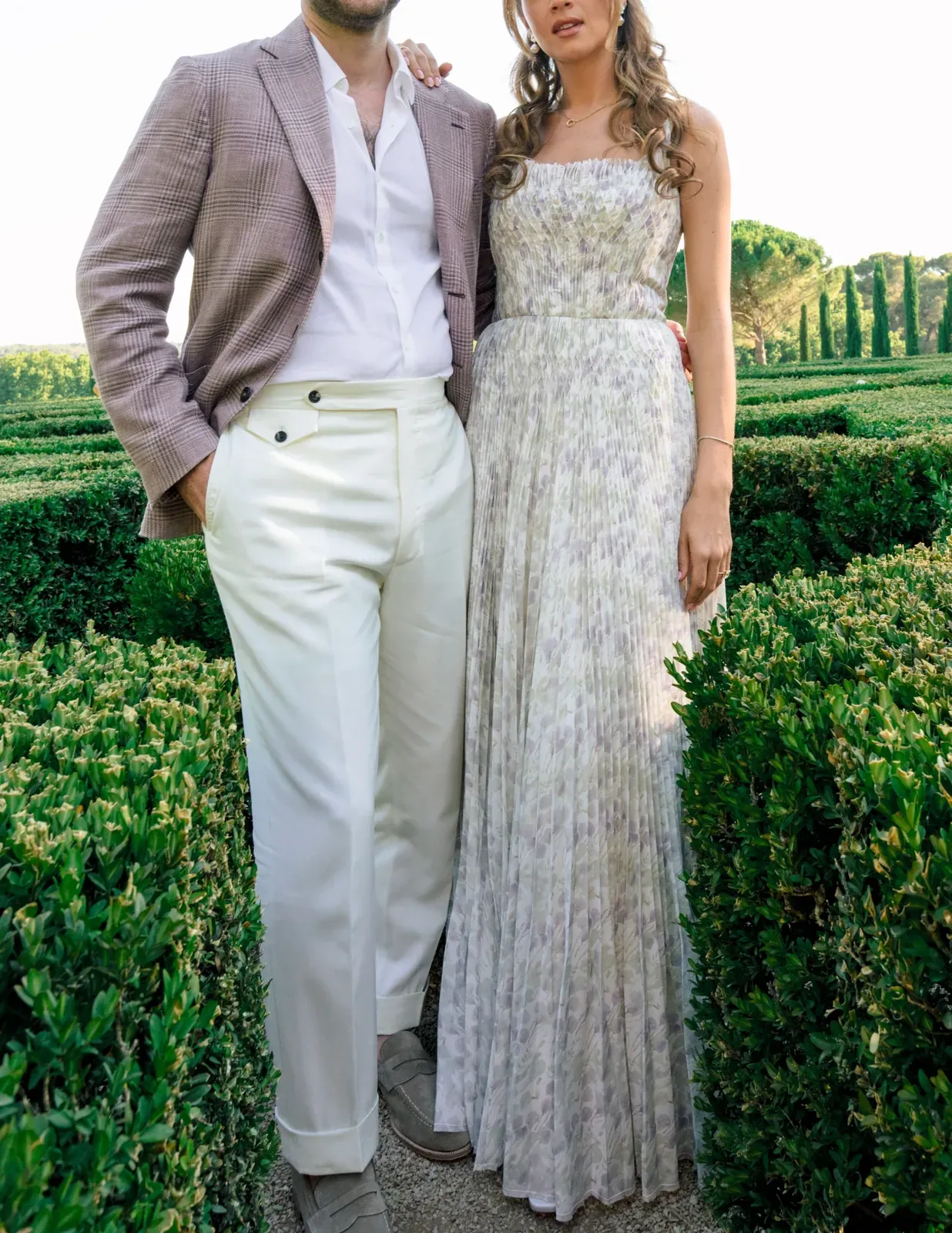 Couple portrait in the gardens of Château de la Gaude before the Day 2 welcome dinner