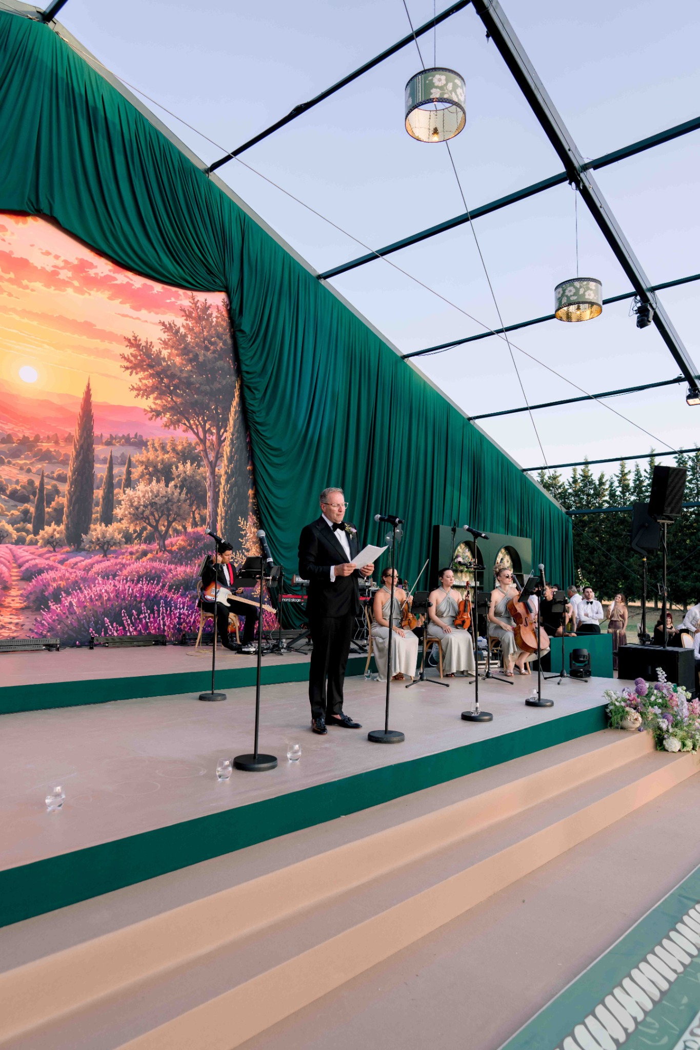 Wedding reception setting at Villa Baulieu in Provence