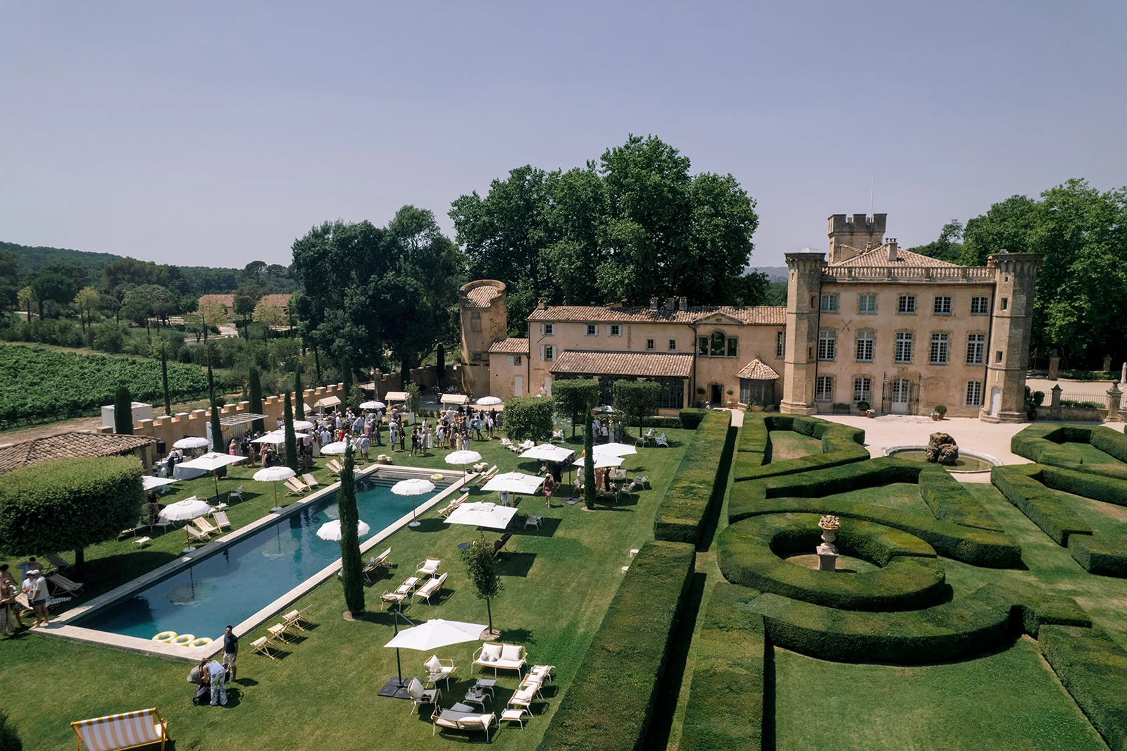 Destination wedding in France during beautiful seasonal light