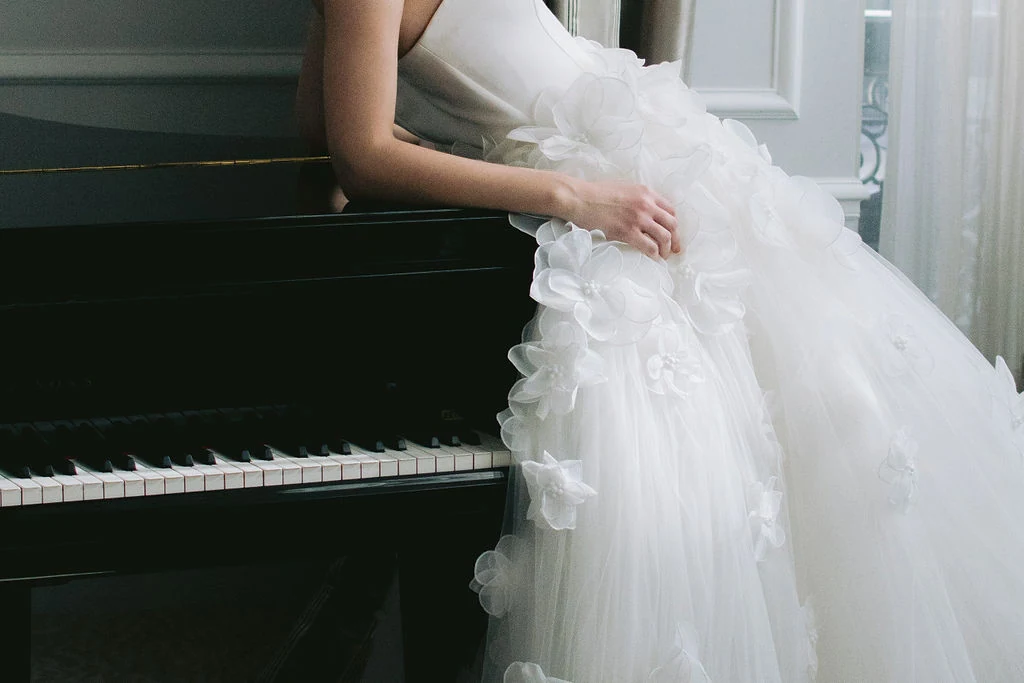 Fashion-led bridal portrait at Hôtel Plaza Athénée Paris