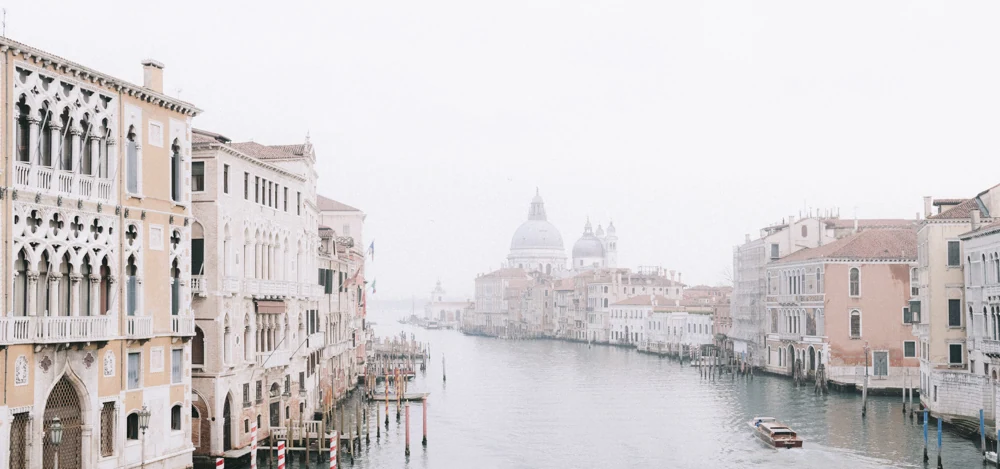 Editorial Venice elopement photographed along the Grand Canal