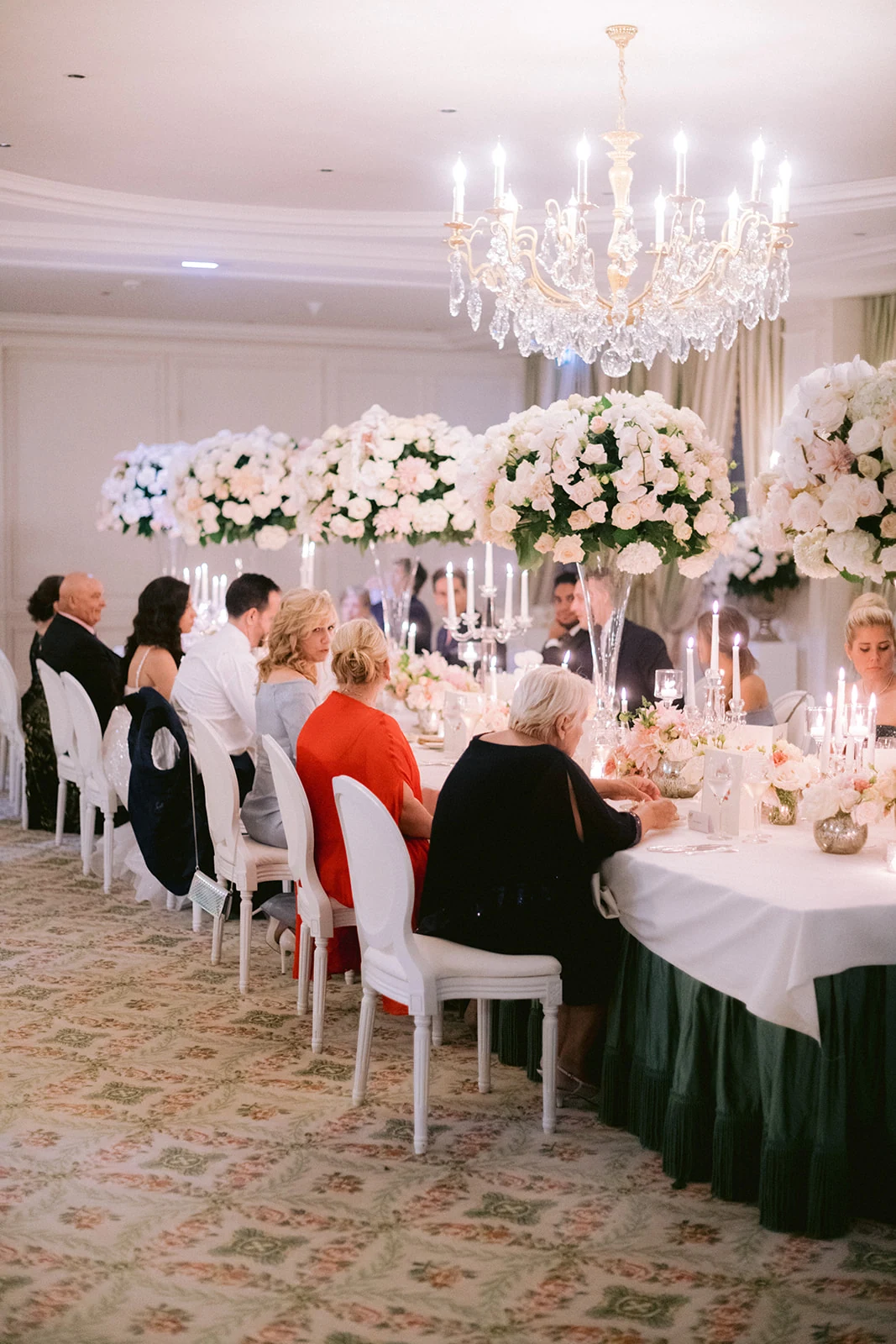 Elegant wedding dinner and table design at Le Bristol Paris